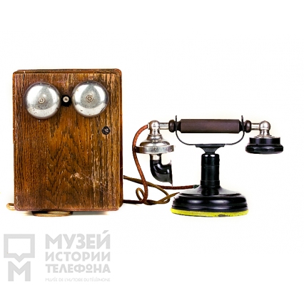 Настольный телефонный аппарат