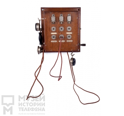 Настенный коммутатор
