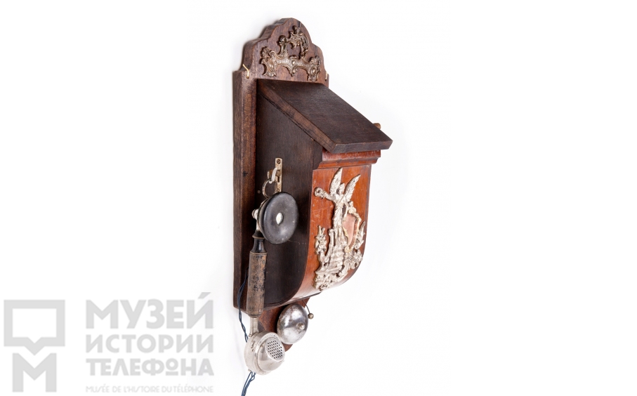 Настенный телефонный аппарат