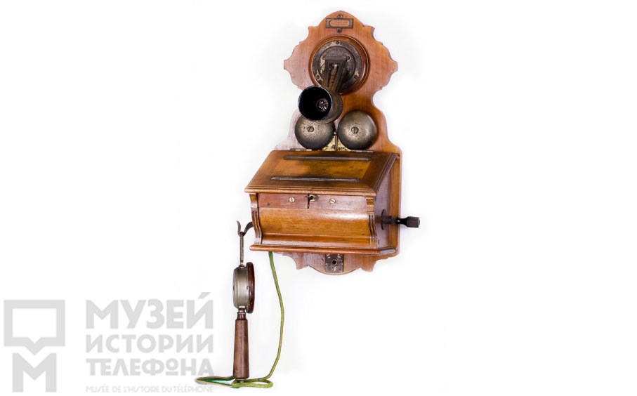 Настенный телефонный аппарат