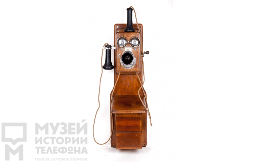 Настенный телефонный аппарат