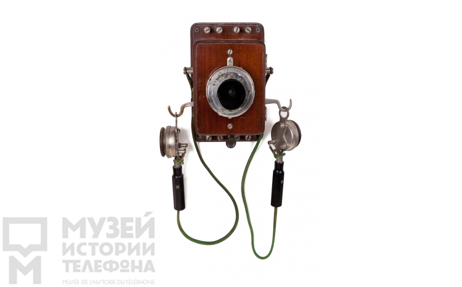 Настенный телефонный аппарат