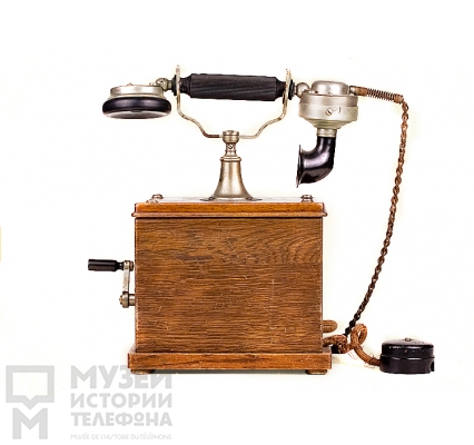 Настольный телефонный аппарат