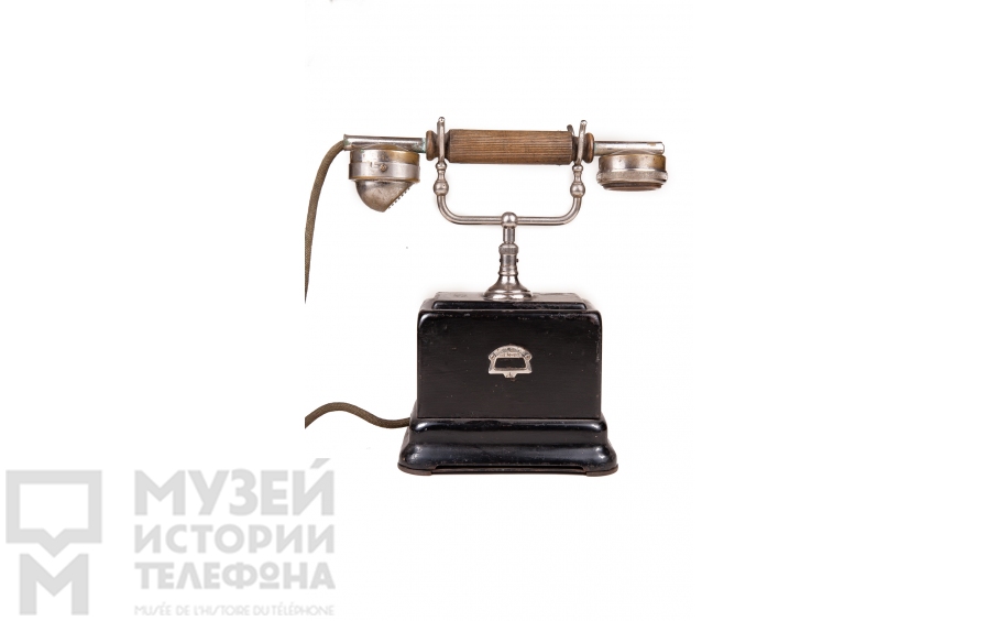 Настольный телефонный аппарат