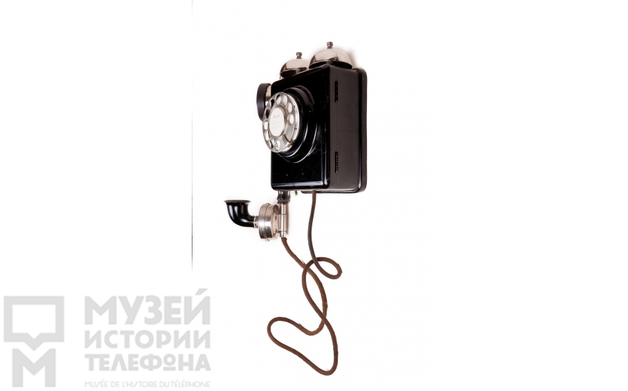 Настенный телефонный аппарат