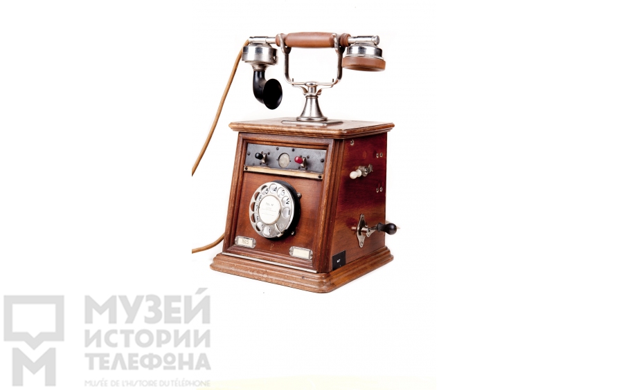 Настольный телефонный аппарат