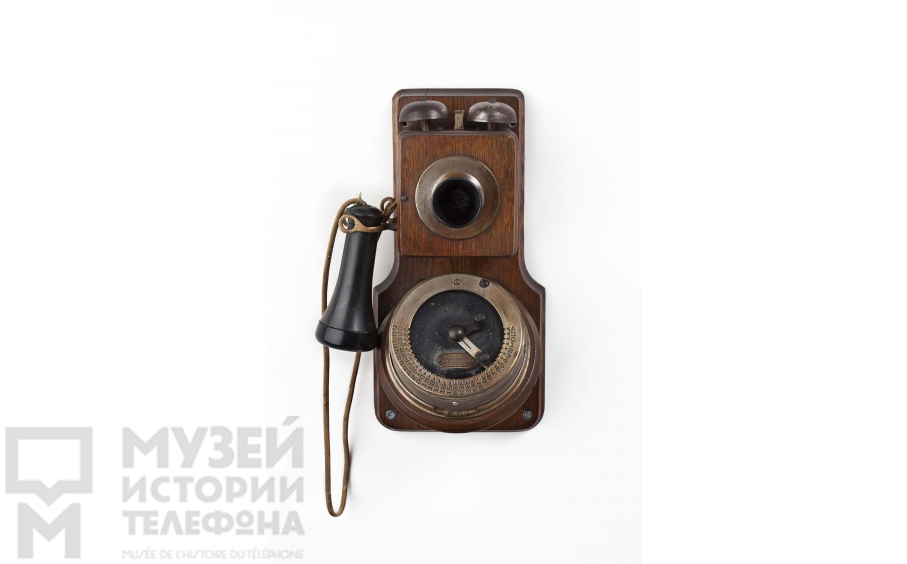 Настенный телефонный аппарат