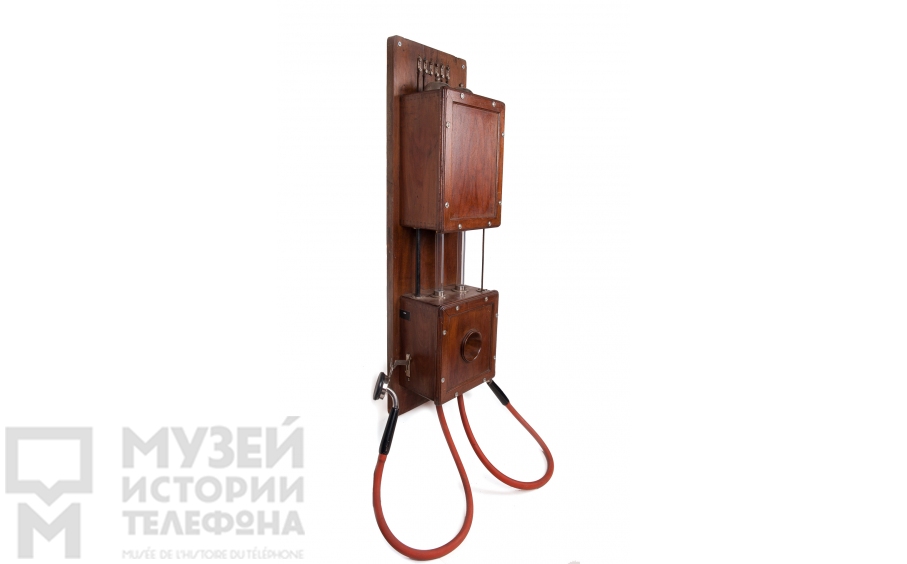 Настенный телефонный аппарат