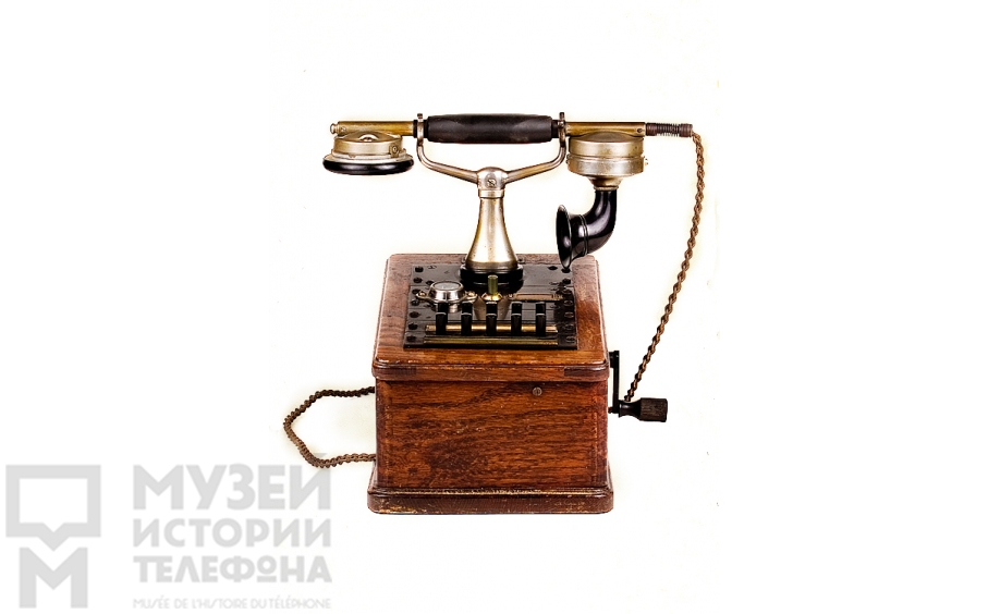 Настольный телефонный аппарат