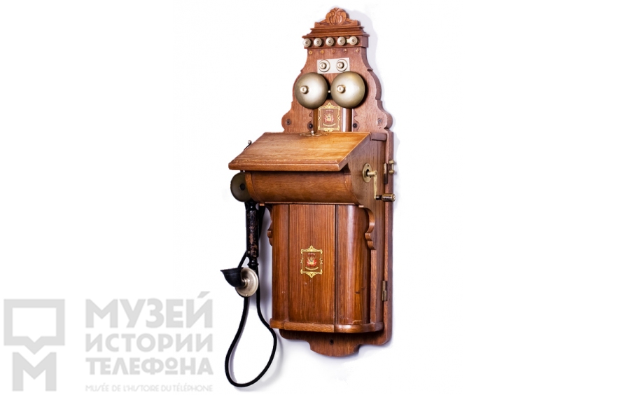 Настенный телефонный аппарат