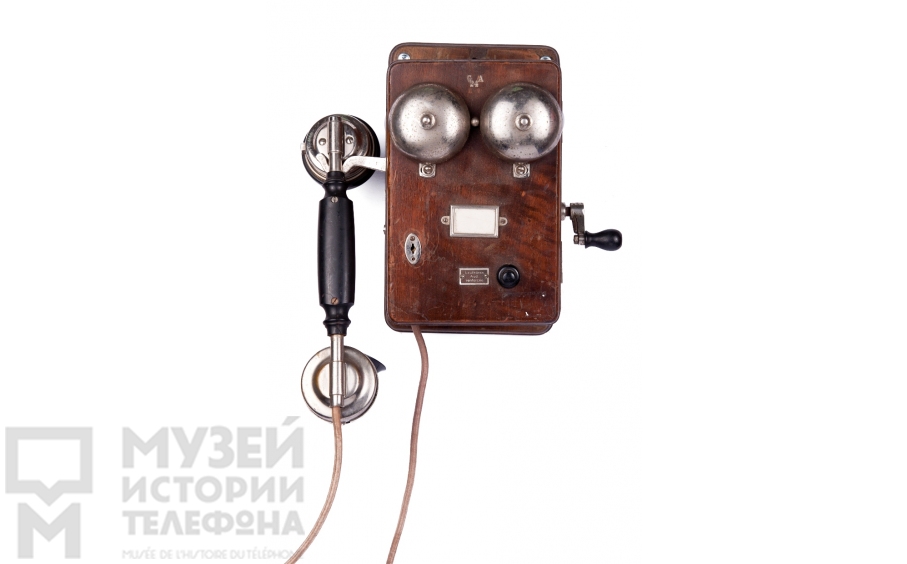 Настенный телефонный аппарат