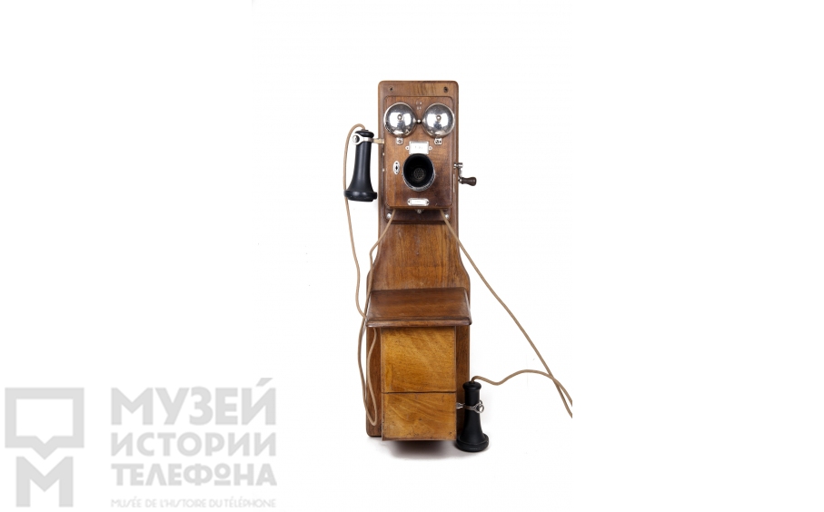 Настенный телефонный аппарат
