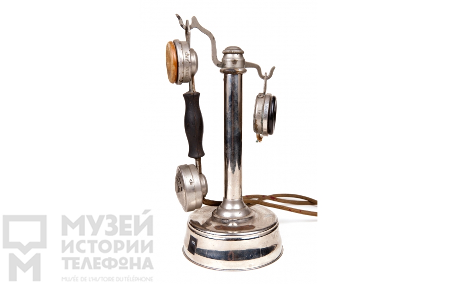 Настольный телефонный аппарат