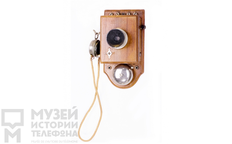 Настенный телефонный аппарат