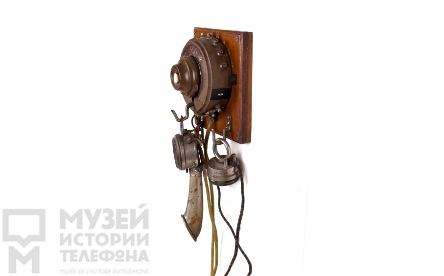 Настенный телефонный аппарат