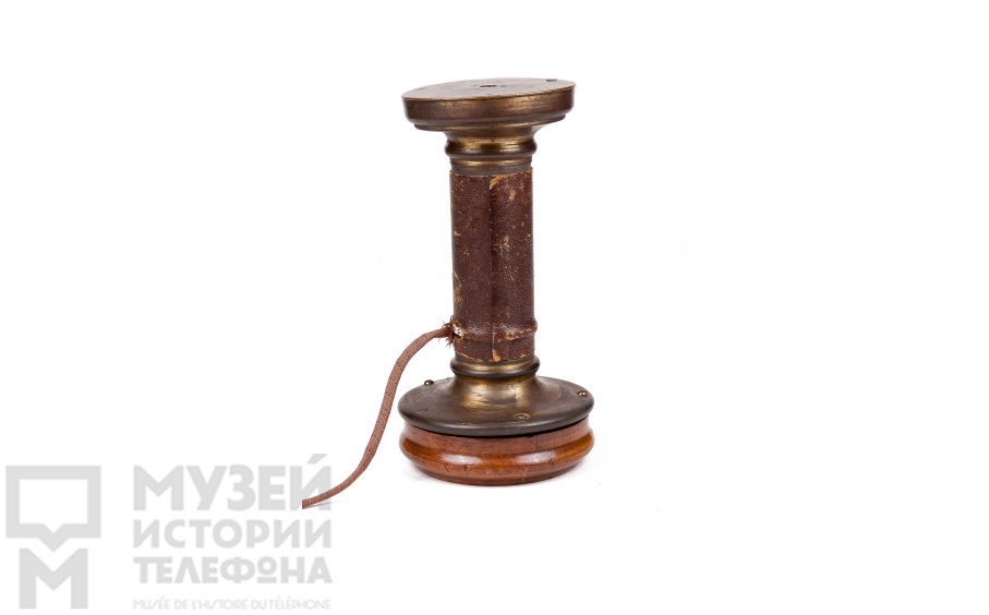 Настольный телефонный аппарат