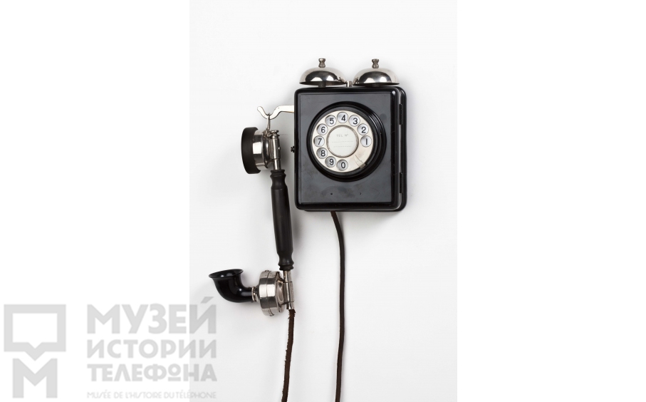 Настенный телефонный аппарат