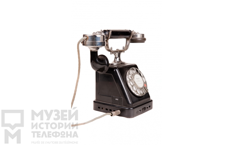 Настольный телефонный аппарат
