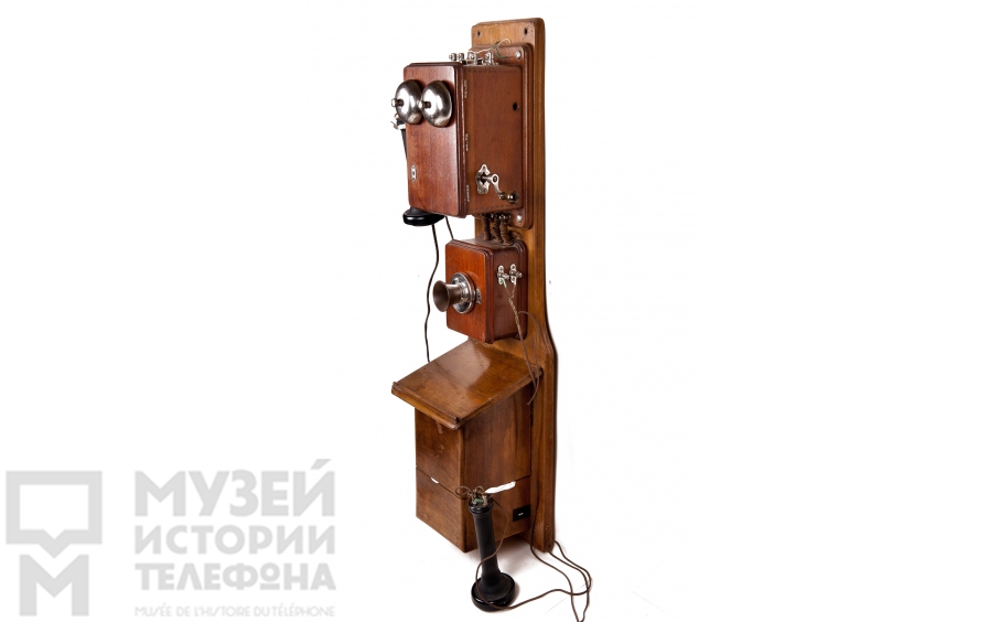 Настенный телефонный аппарат