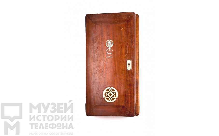 Настенный аппарат