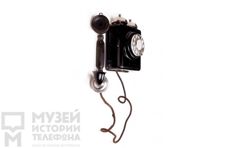 Настенный телефонный аппарат