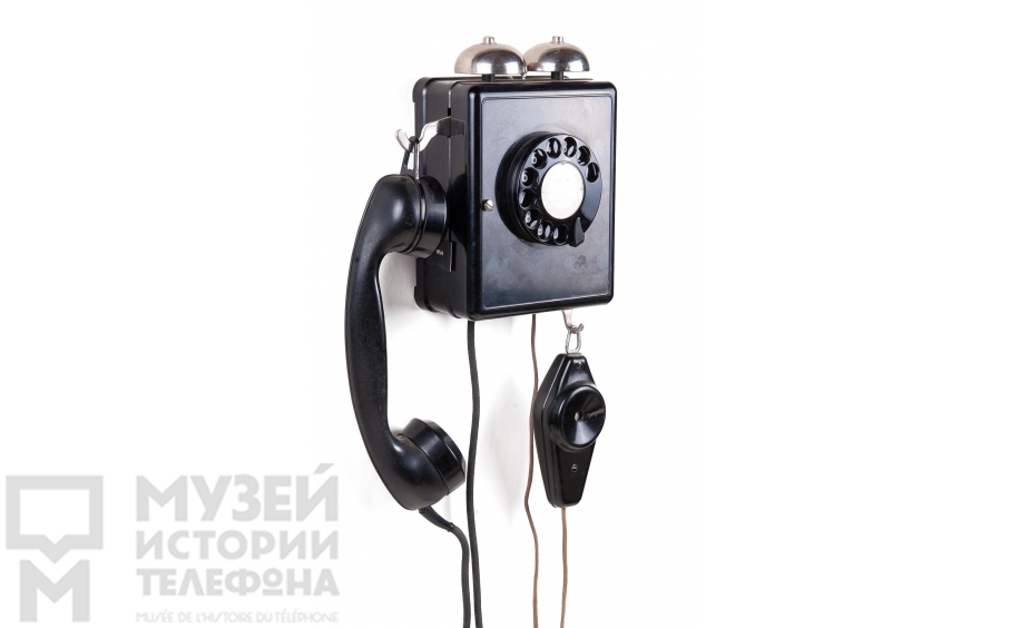 Настенный телефонный аппарат
