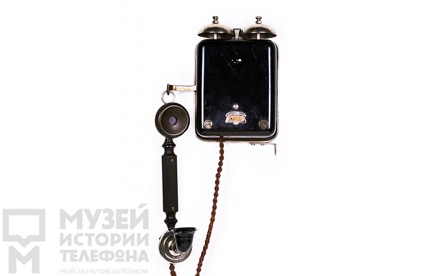 Настенный телефонный аппарат