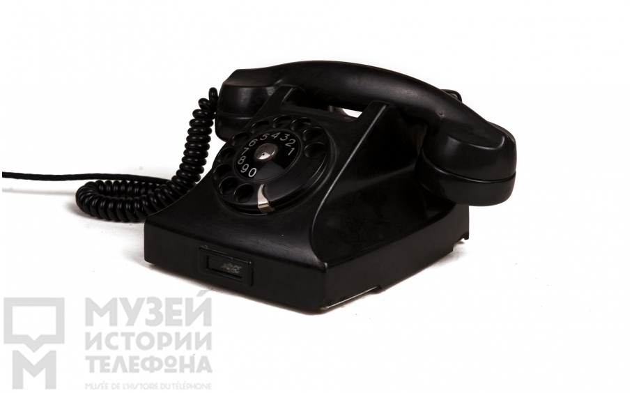 Настольный телефонный аппарат