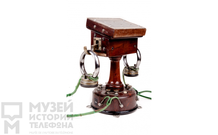 Настольный телефонный аппарат