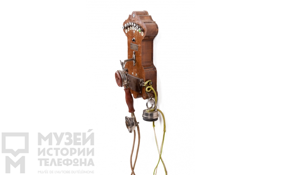 Настенный телефонный аппарат