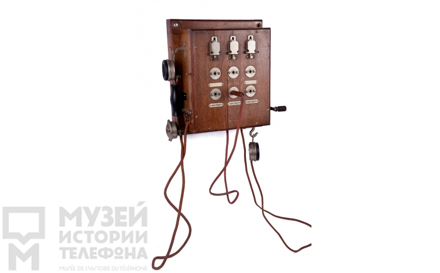 Настенный коммутатор