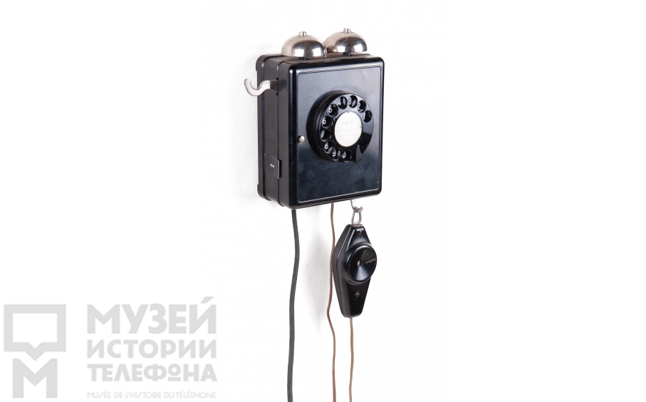 Настенный телефонный аппарат