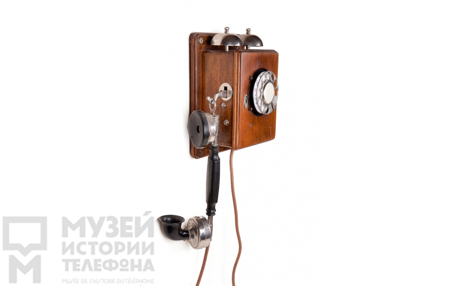 Настенный телефонный аппарат