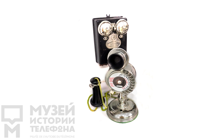Настольный телефонный аппарат