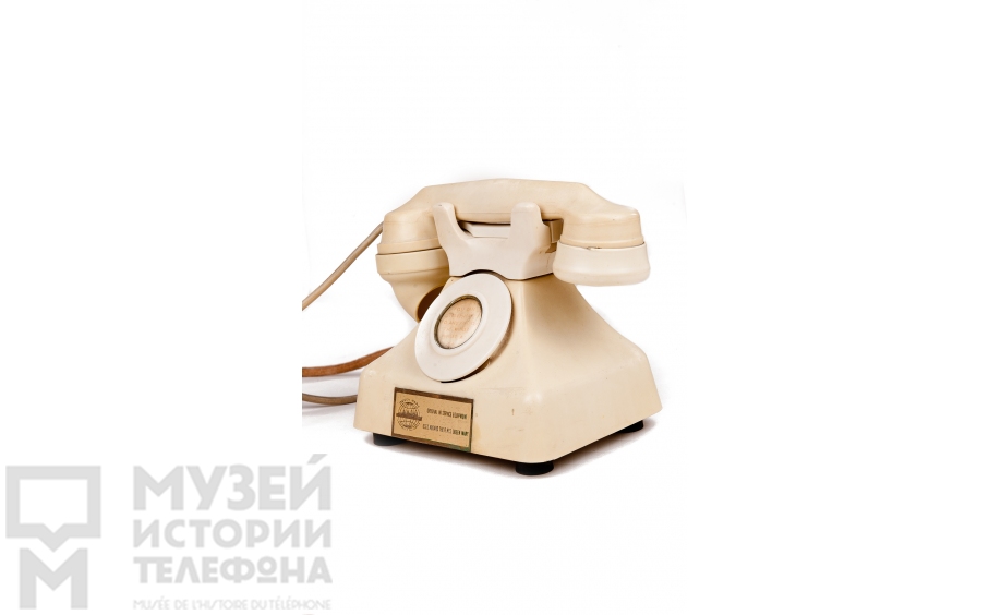 Настольный телефонный аппарат