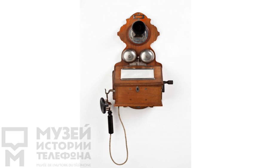 Настенный телефонный аппарат