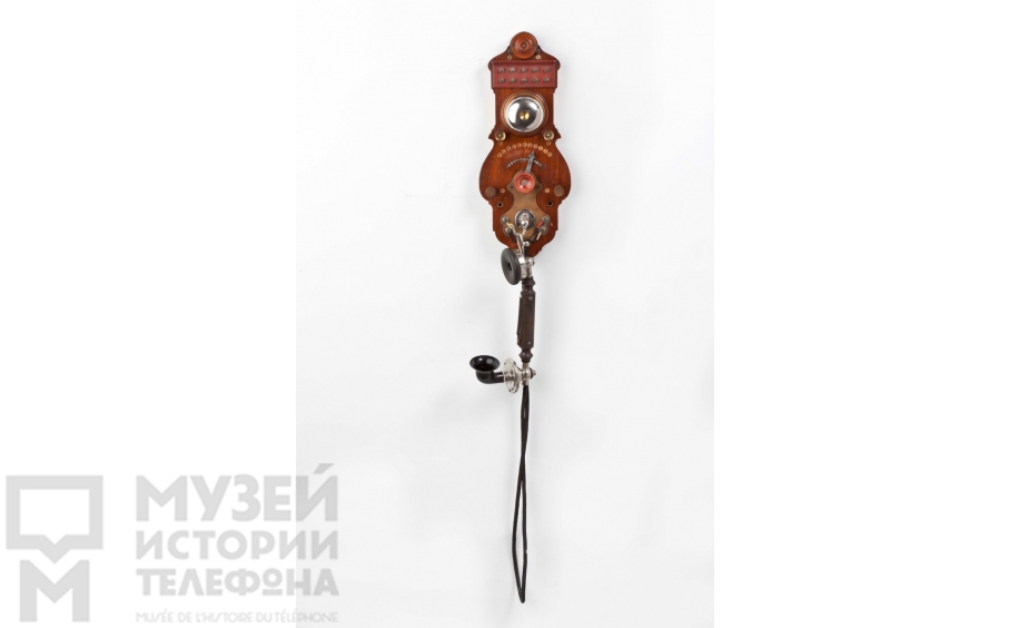 Настенный телефонный аппарат