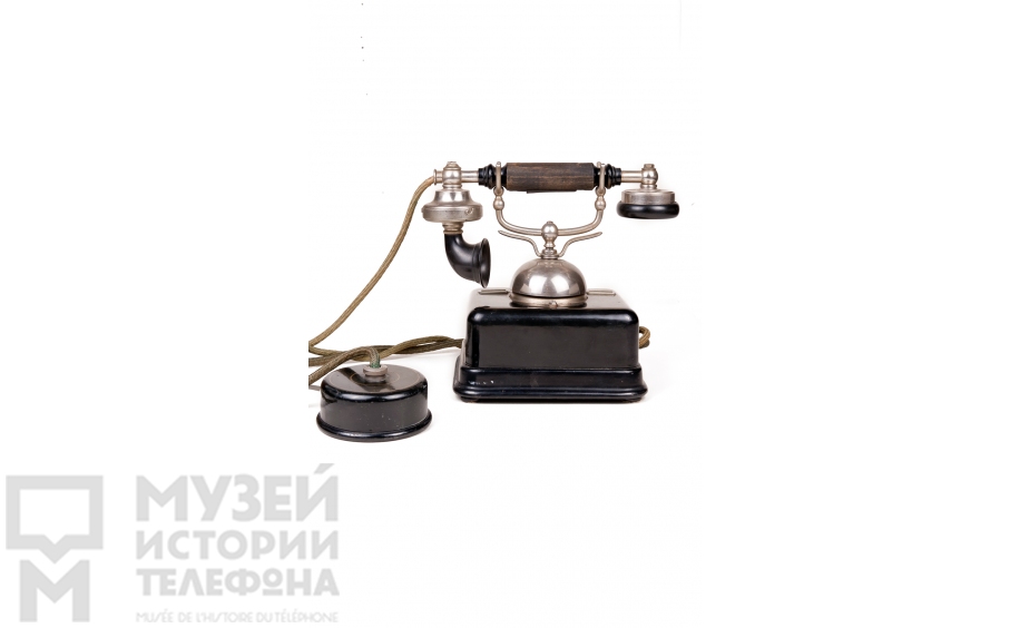 Настольный телефонный аппарат
