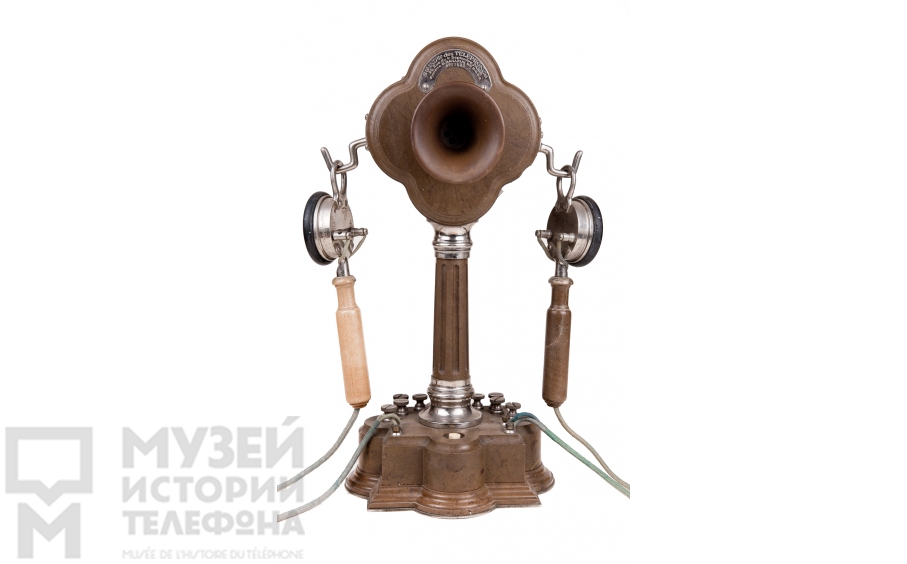 Настольный телефонный аппарат