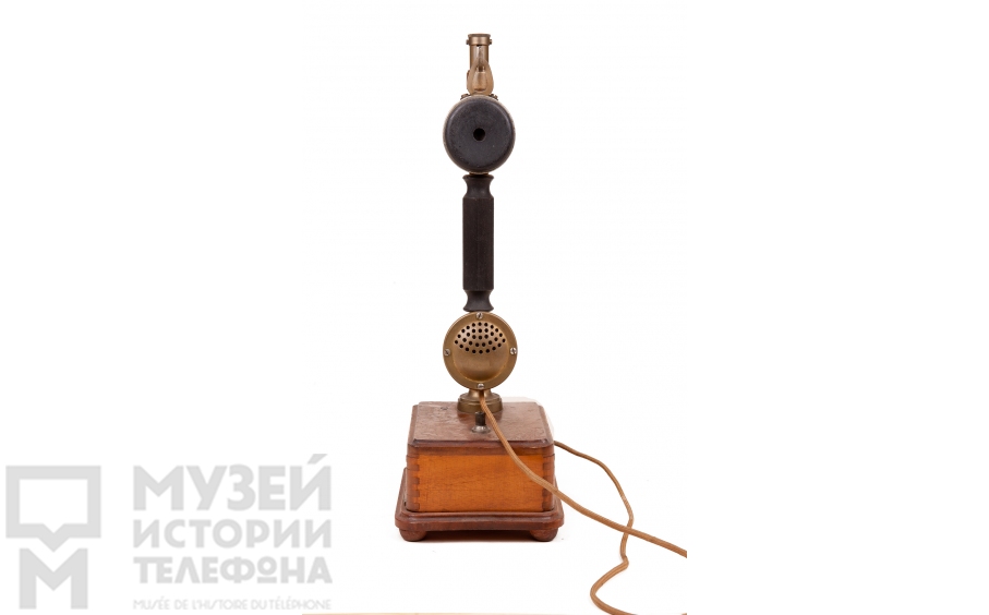 Настольный телефонный аппарат