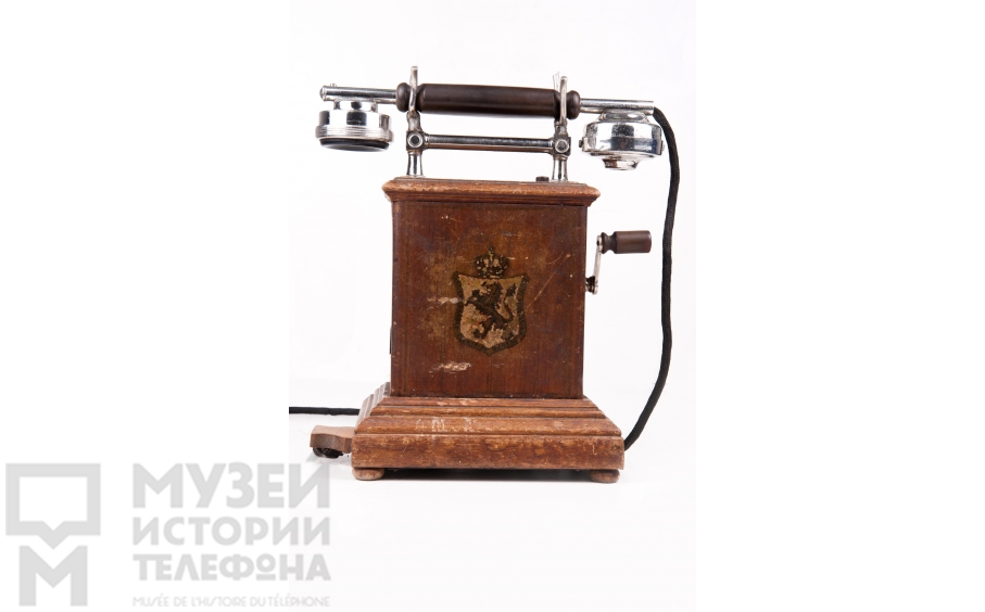 Настольный телефонный аппарат