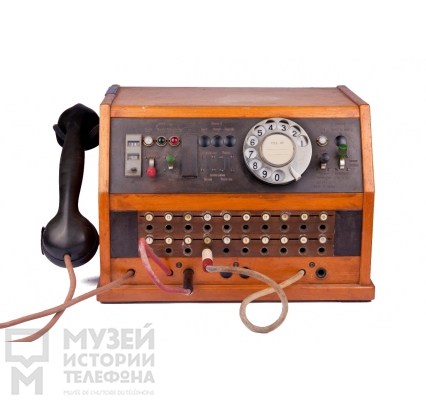 Настольный телефон-коммутатор