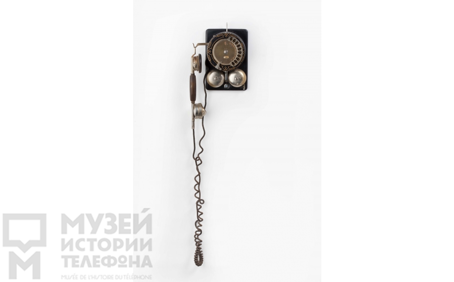 Настенный телефонный аппарат