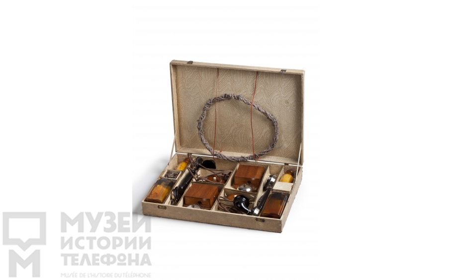 Комплект телефонных аппаратов