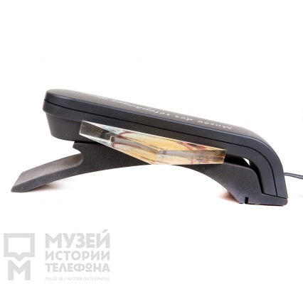Настольный телефонный аппарат