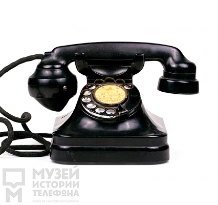 Настольный телефонный аппарат