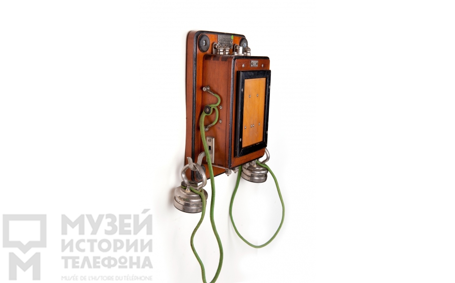 Настенный телефонный аппарат
