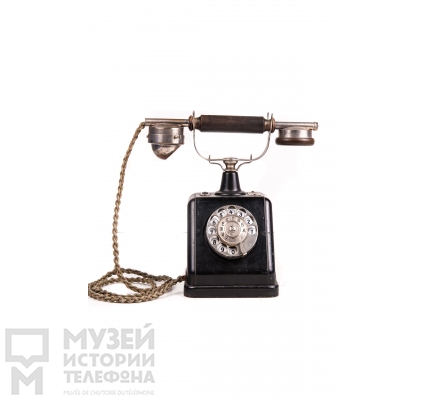 Настольный телефонный аппарат