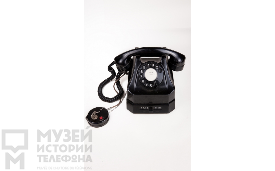 Настольный телефонный аппарат