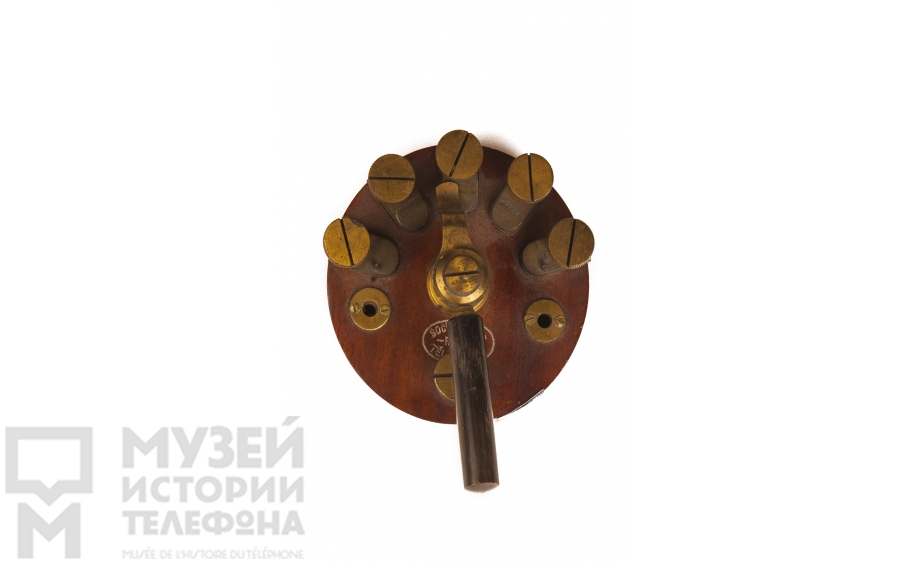 Переключатель линий.